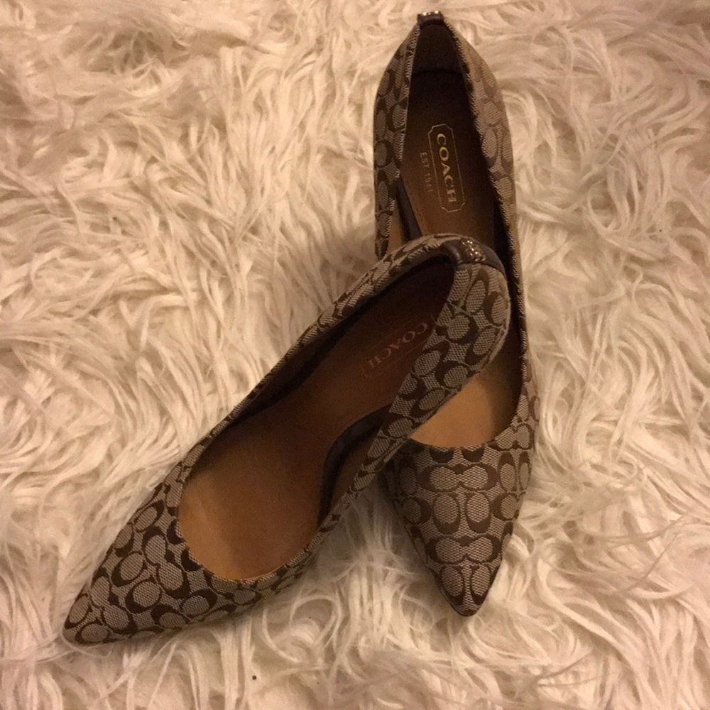 Coach Pointy Tow Heels